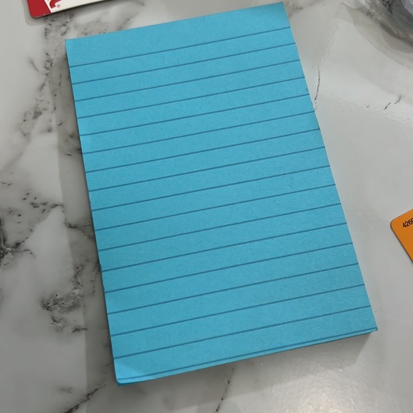 Back to school supplies | post it | notepad | lead pencil | pack of lead - Picture 6 of 7